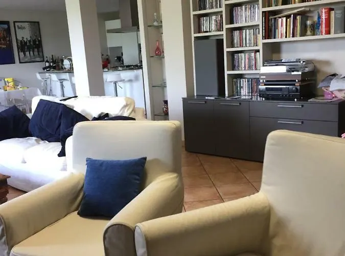 Гостевой дом Sentirsi A Casa 4*